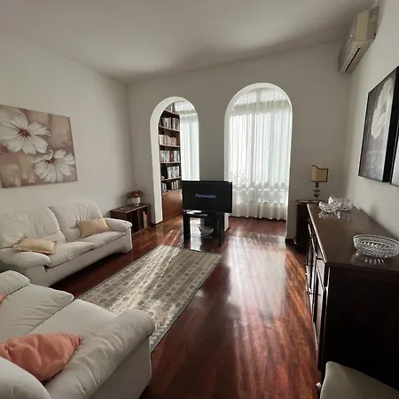 Wendy Apartment Vicino Al Centro Verona Exterior photo